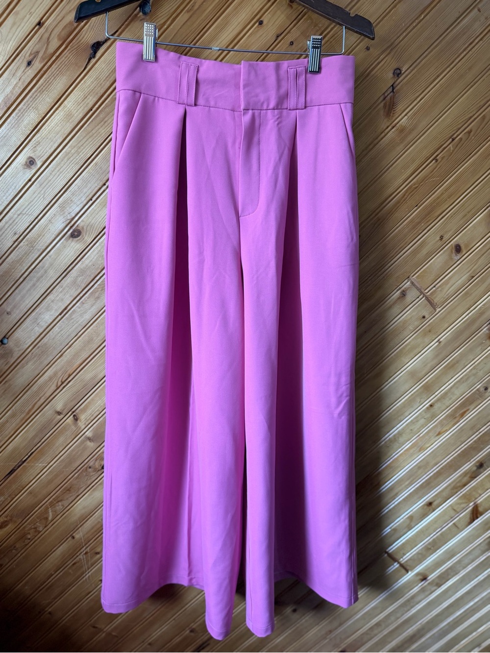 NWT High-Waist Pink Wide-Leg pants large